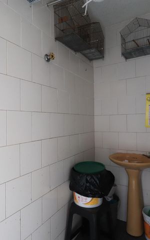 Casa à venda com 274m², 2 quartos e 1 vagaBanheiro de serviço