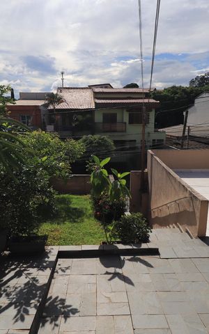 Casa à venda com 274m², 2 quartos e 1 vagaQuintal