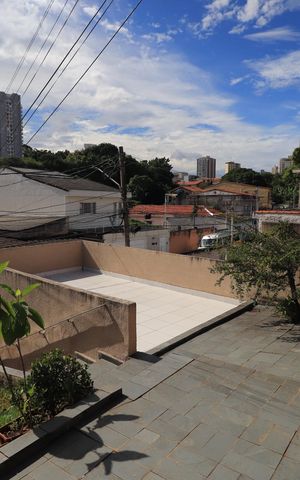 Casa à venda com 274m², 2 quartos e 1 vagaQuintal