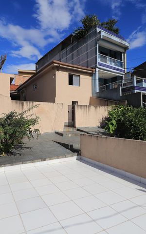 Casa à venda com 274m², 2 quartos e 1 vagaQuintal