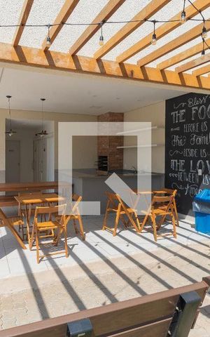 Apartamento à venda com 45m², 2 quartos e 1 vaga Apartamento à venda com 45m², 2 quartos e 1 vagaÁrea comum - Churrasqueira
