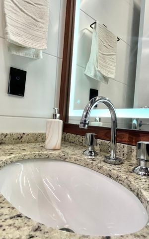 Studio à venda com 28m², 1 quarto e sem vaga Studio à venda com 28m², 1 quarto e sem vagaBanheiro