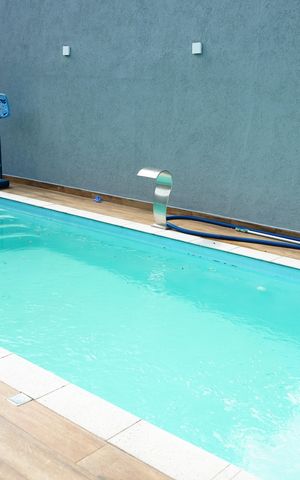 Casa à venda com 226m², 3 quartos e 2 vagasPiscina