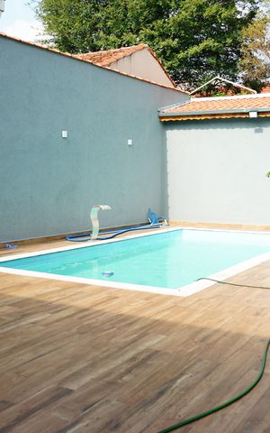 Casa à venda com 226m², 3 quartos e 2 vagasPiscina
