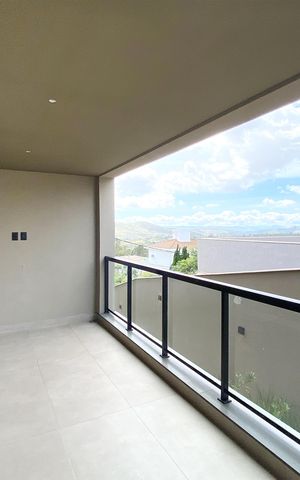 Casa de condomínio à venda com 470m², 4 quartos e 3 vagas