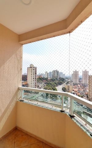 Apartamento à venda com 70m², 2 quartos e 2 vagasSacada da Sala 