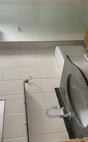 Apartamento à venda com 49m², 2 quartos e 1 vaga Apartamento à venda com 49m², 2 quartos e 1 vagaBanheiro