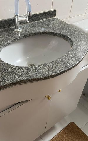 Apartamento à venda com 49m², 2 quartos e 1 vaga Apartamento à venda com 49m², 2 quartos e 1 vagaBanheiro