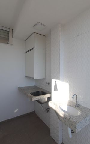 Apartamento para alugar com 90m², 2 quartos e 1 vagaÁrea de Serviço