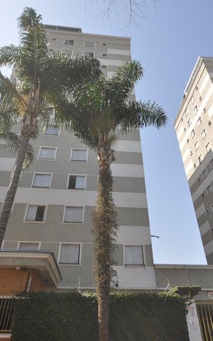 Apartamento para alugar com 55m², 2 quartos e 1 vagaFachada