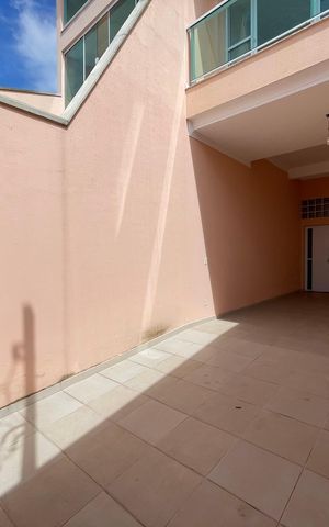 Casa à venda com 145m², 3 quartos e 2 vagas Casa à venda com 145m², 3 quartos e 2 vagasGaragem