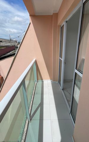 Casa à venda com 145m², 3 quartos e 2 vagas Casa à venda com 145m², 3 quartos e 2 vagasVaranda da Sala