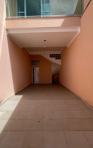 Casa à venda com 145m², 3 quartos e 2 vagas Casa à venda com 145m², 3 quartos e 2 vagasGaragem