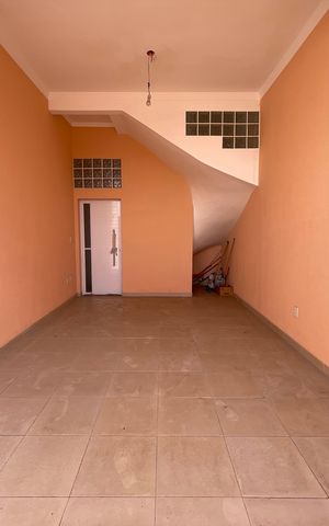 Casa à venda com 145m², 3 quartos e 2 vagas Casa à venda com 145m², 3 quartos e 2 vagasGaragem