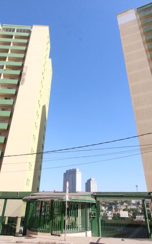 Apartamento para alugar com 62m², 2 quartos e 1 vagaÁrea comum - Fachada