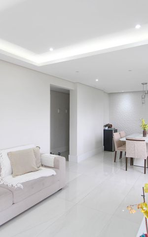 Apartamento à venda com 115m², 3 quartos e 3 vagas Apartamento à venda com 115m², 3 quartos e 3 vagasSala