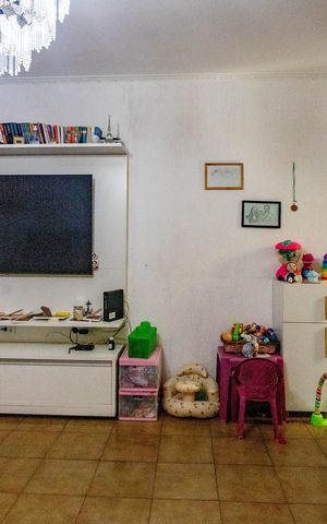 Casa à venda com 186m², 3 quartos e 2 vagasSala 
