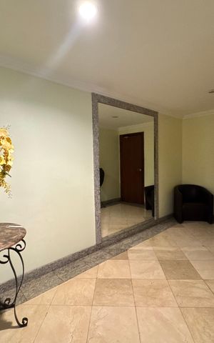 Apartamento à venda com 132m², 3 quartos e 3 vagasHall social