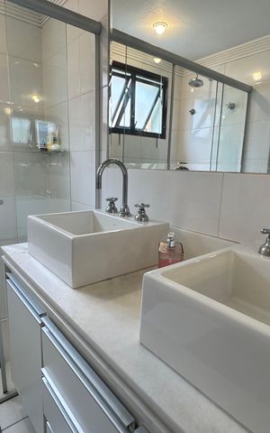 Apartamento à venda com 132m², 3 quartos e 3 vagasBanheiro Suite master 