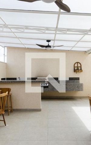 Apartamento à venda com 69m², 2 quartos e 2 vagas Apartamento à venda com 69m², 2 quartos e 2 vagasÁrea comum - Salão de festas