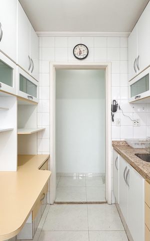 Apartamento à venda com 69m², 2 quartos e 2 vagas Apartamento à venda com 69m², 2 quartos e 2 vagasCozinha