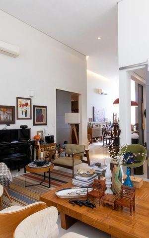 Casa de condomínio à venda com 278m², 3 quartos e 4 vagas