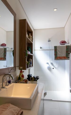 Casa de condomínio à venda com 278m², 3 quartos e 4 vagas