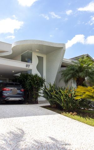 Casa de condomínio à venda com 278m², 3 quartos e 4 vagas