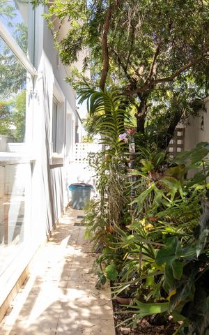 Casa de condomínio à venda com 278m², 3 quartos e 4 vagas
