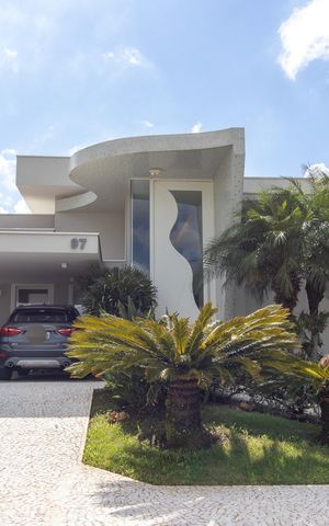 Casa de condomínio à venda com 278m², 3 quartos e 4 vagas