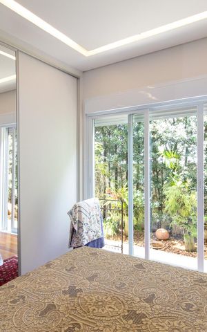Casa de condomínio à venda com 278m², 3 quartos e 4 vagas