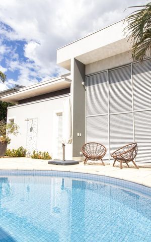 Casa de condomínio à venda com 278m², 3 quartos e 4 vagas