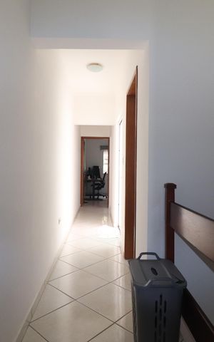 Casa à venda com 142m², 3 quartos e 2 vagasCorredor Quartos