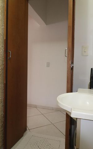 Casa à venda com 142m², 3 quartos e 2 vagasLavabo