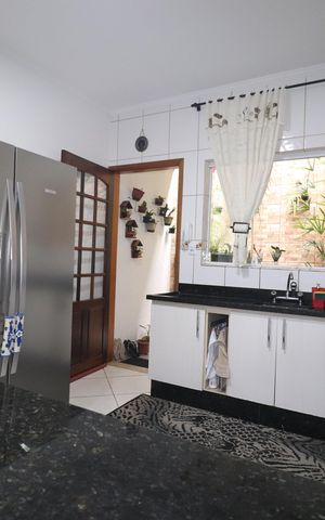 Casa à venda com 142m², 3 quartos e 2 vagasCozinha