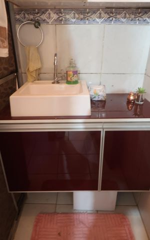 Casa para alugar com 70m², 2 quartos e 1 vagaBanheiro 