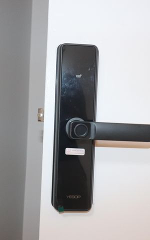 Apartamento à venda com 78m², 2 quartos e 1 vagaFechadura Eletrônica