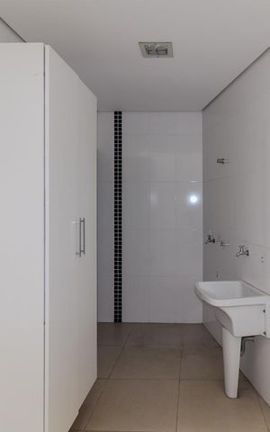 Casa à venda com 120m², 2 quartos e 2 vagas Casa à venda com 120m², 2 quartos e 2 vagasÁrea de Serviço