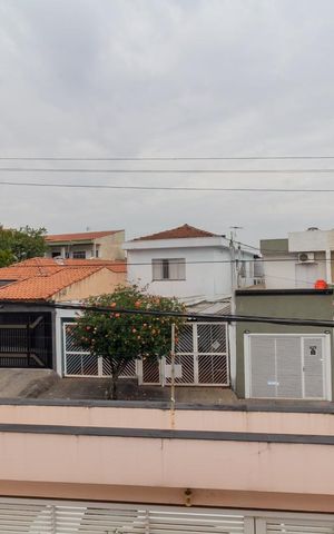 Casa à venda com 120m², 2 quartos e 2 vagas Casa à venda com 120m², 2 quartos e 2 vagasVista da Sacada