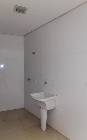 Casa à venda com 120m², 2 quartos e 2 vagas Casa à venda com 120m², 2 quartos e 2 vagasÁrea de Serviço