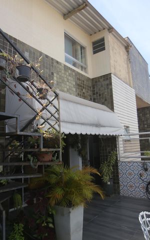 Apartamento à venda com 200m², 4 quartos e 2 vagasCobertura