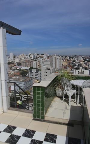 Apartamento à venda com 200m², 4 quartos e 2 vagasCobertura