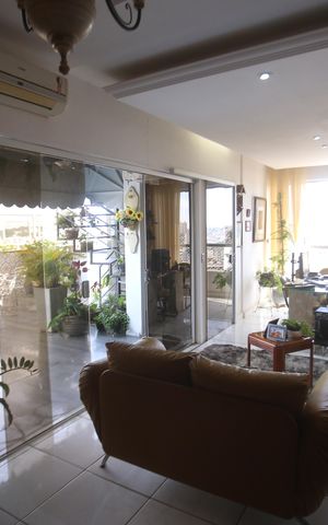 Apartamento à venda com 200m², 4 quartos e 2 vagasCobertura