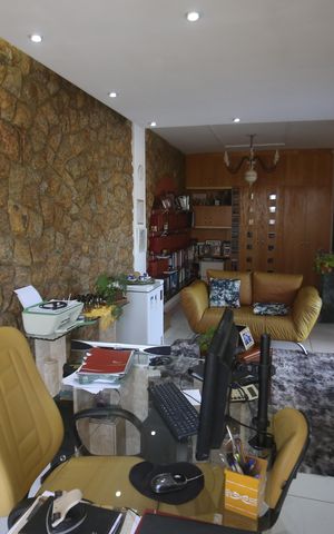 Apartamento à venda com 200m², 4 quartos e 2 vagasCobertura