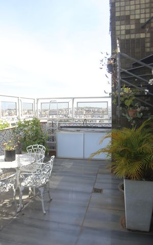 Apartamento à venda com 200m², 4 quartos e 2 vagasCobertura