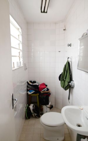 Casa à venda com 209m², 3 quartos e 2 vagasBanheiro de serviço