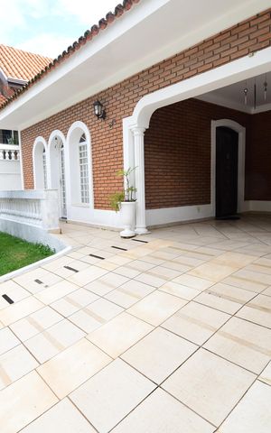 Casa à venda com 209m², 3 quartos e 2 vagasGaragem