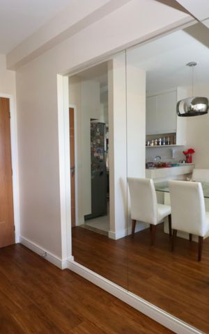 Casa de condomínio para alugar com 72m², 3 quartos e 2 vagas Casa de condomínio para alugar com 72m², 3 quartos e 2 vagasSala