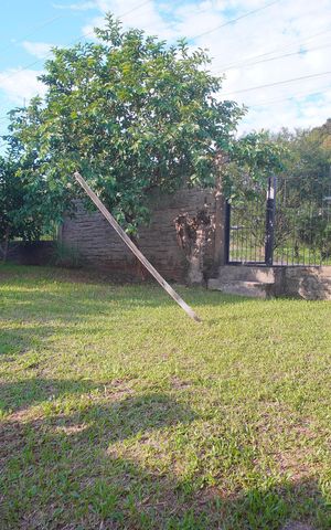 Casa à venda com 17062m², 2 quartos e 2 vagasquintal