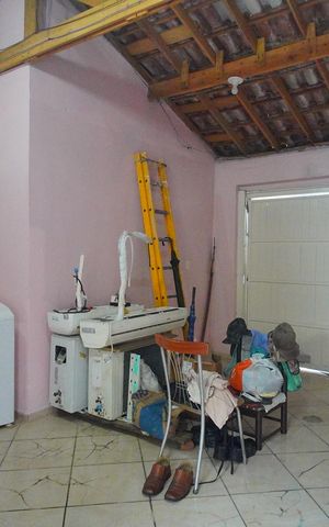 Casa à venda com 17062m², 2 quartos e 2 vagasGaragem